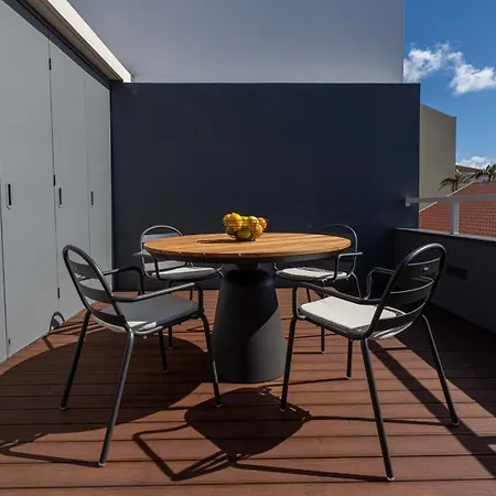 Feel Pdl 2 Ponta Delgada